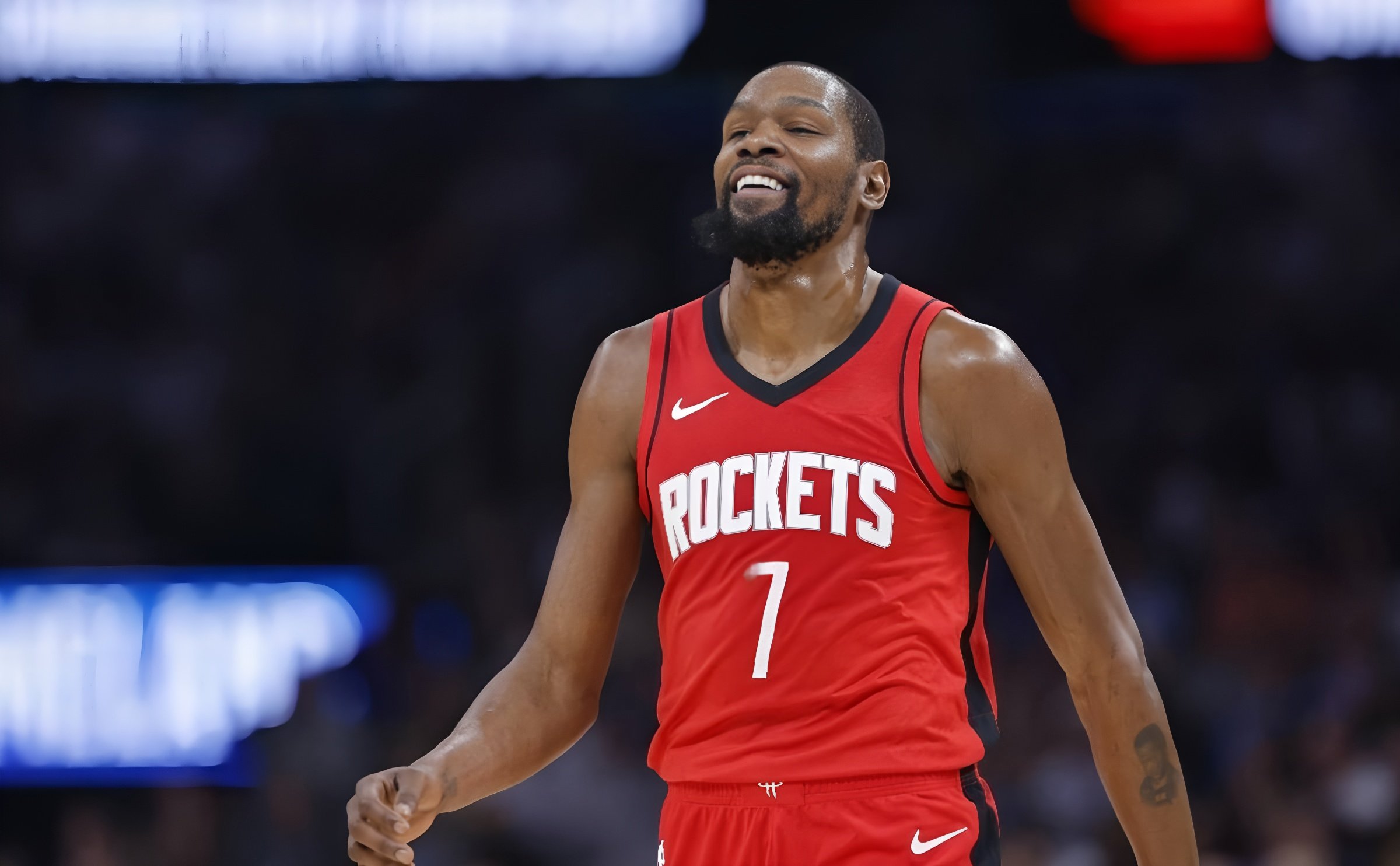 爱游戏体育-包含杜兰特爆冷击败法国队，出色防守引爆全场！的词条